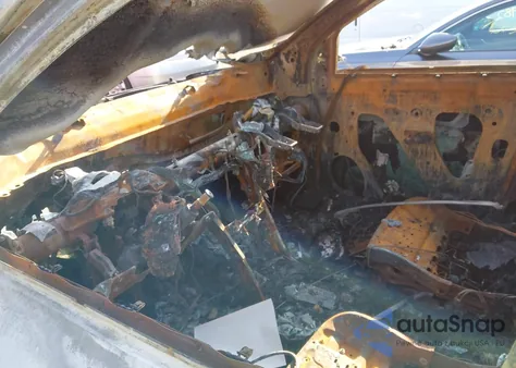 2019 Chevrolet Equinox Lt z USA, uszkodzony, nr VIN 3GNAXJEV9KS618172